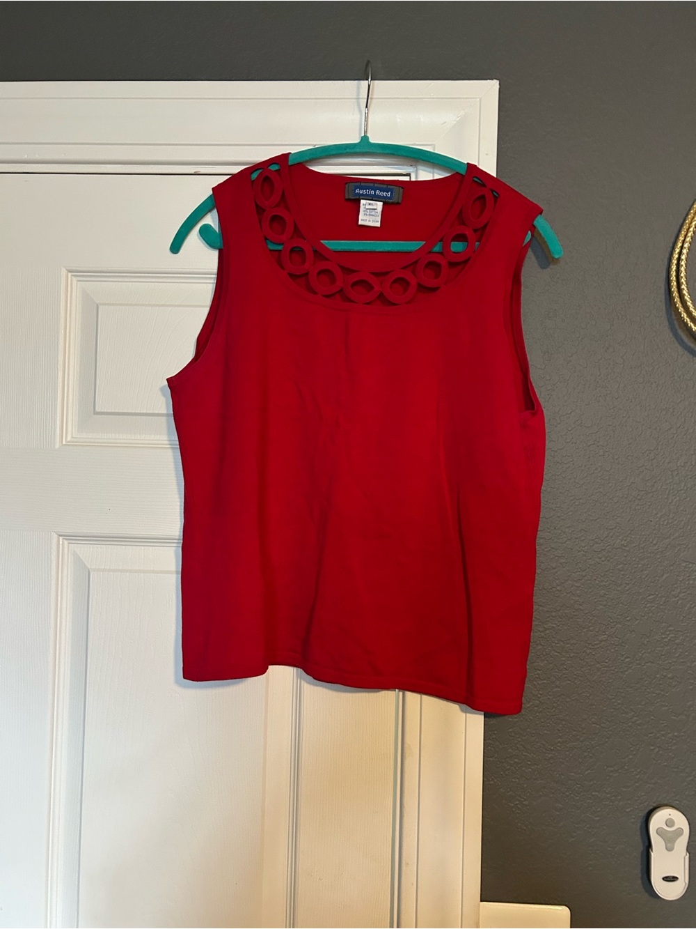 Austin Reed Red Sleeveless Top with Circular Cutout Neckline 64% Silk